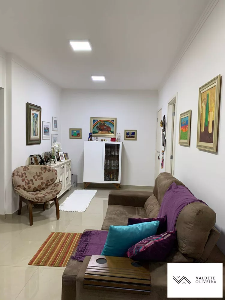 Apartamento à venda com 3 quartos, 77m² - Foto 4