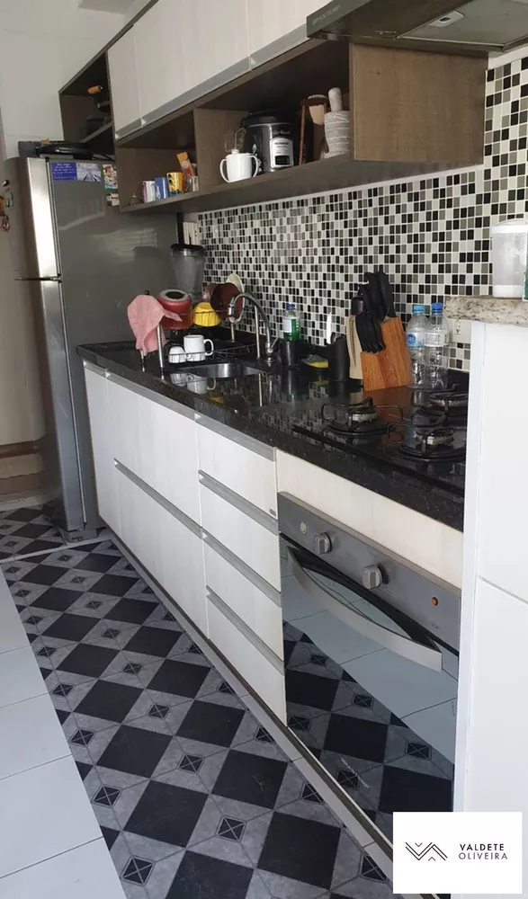 Apartamento à venda com 2 quartos, 69m² - Foto 3