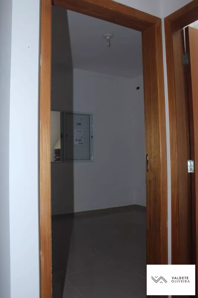 Casa à venda com 3 quartos, 140m² - Foto 2