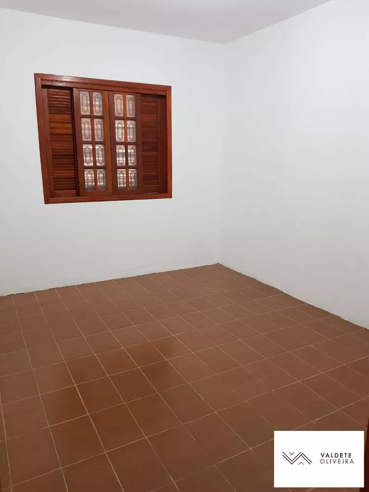 Casa à venda com 3 quartos, 180m² - Foto 4