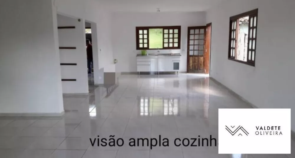 Casa à venda com 2 quartos, 1031m² - Foto 1