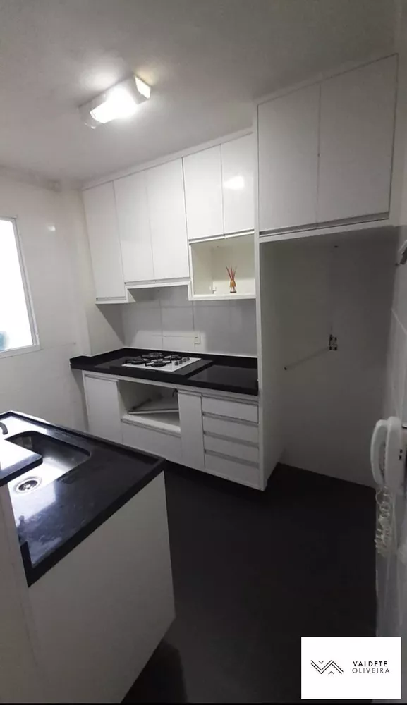 Apartamento à venda com 2 quartos, 44m² - Foto 4