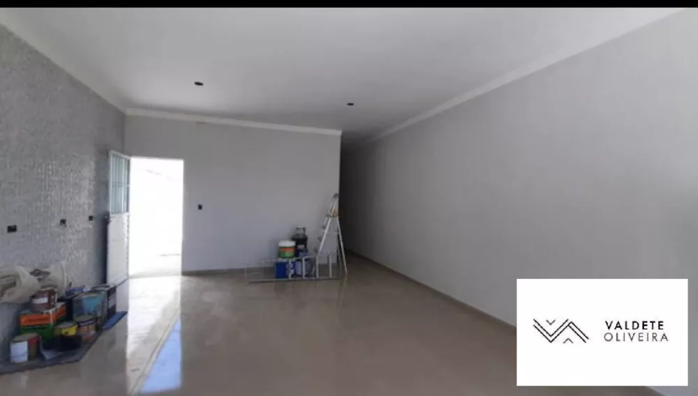 Casa à venda com 3 quartos, 87m² - Foto 2