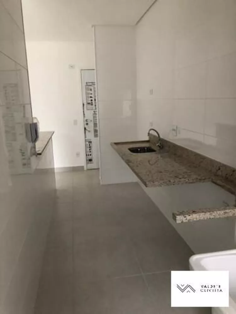 Apartamento à venda com 2 quartos, 62m² - Foto 4