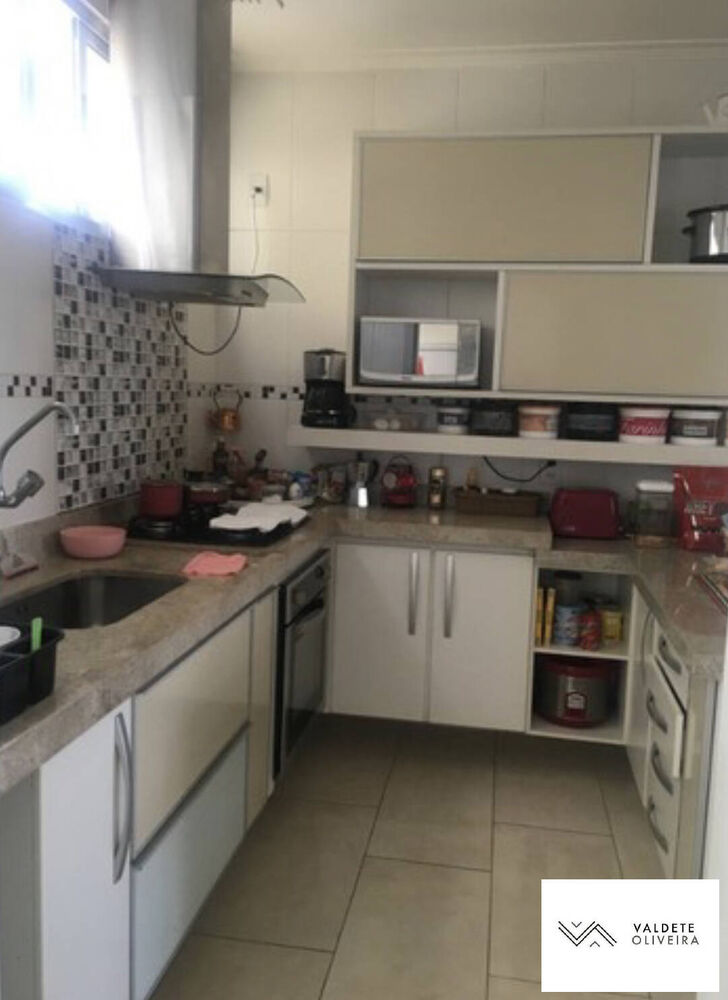 Apartamento à venda com 3 quartos, 126m² - Foto 1
