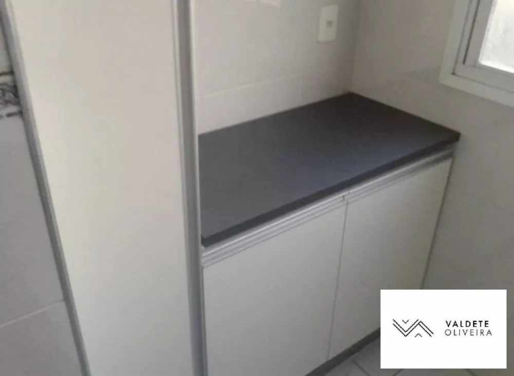 Apartamento à venda com 2 quartos, 65m² - Foto 13