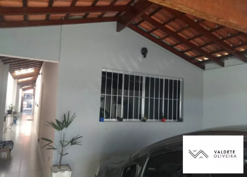 Casa à venda com 3 quartos, 180m² - Foto 4