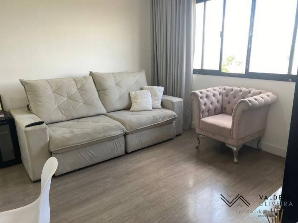 Apartamento à venda com 2 quartos, 65m² - Foto 2