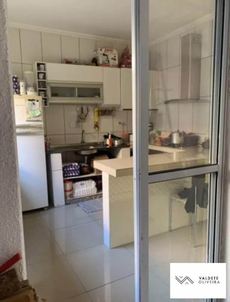 Casa à venda com 3 quartos, 150m² - Foto 1