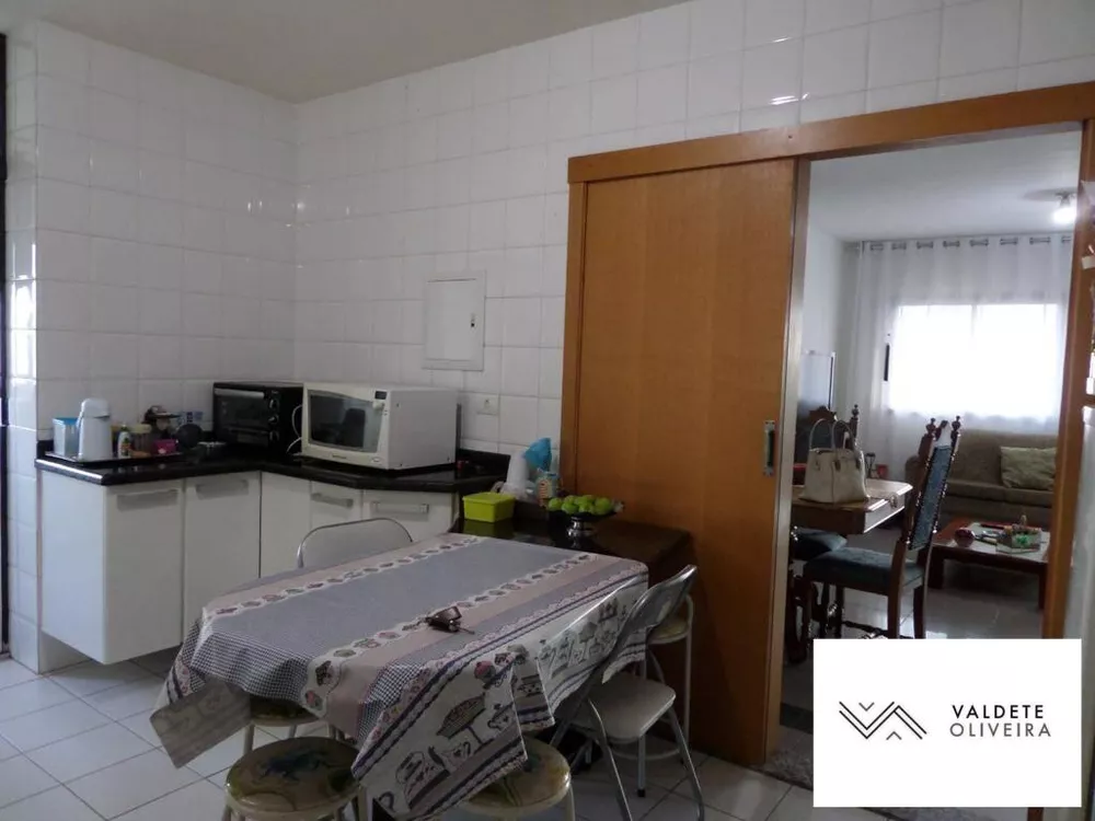 Apartamento à venda com 3 quartos, 124m² - Foto 4