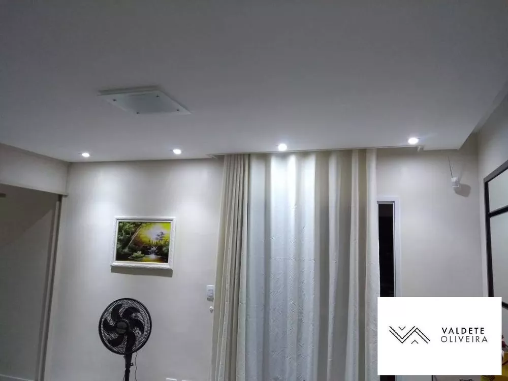 Apartamento à venda com 2 quartos, 74m² - Foto 2