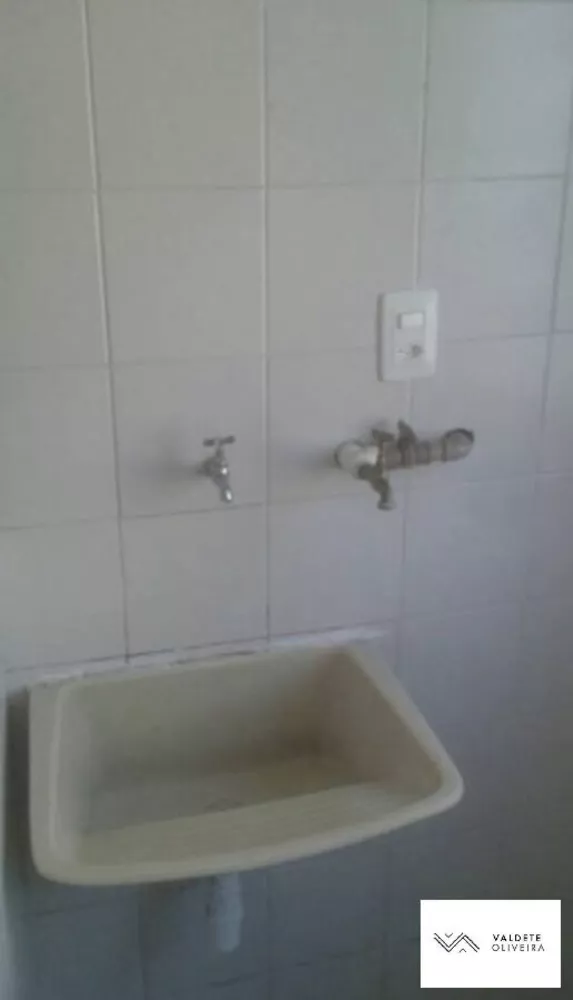 Apartamento à venda com 2 quartos, 49m² - Foto 3