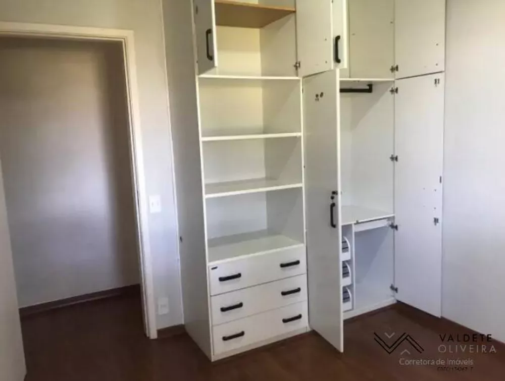 Apartamento à venda com 2 quartos, 62m² - Foto 3