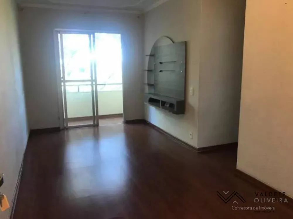 Apartamento à venda com 2 quartos, 62m² - Foto 1