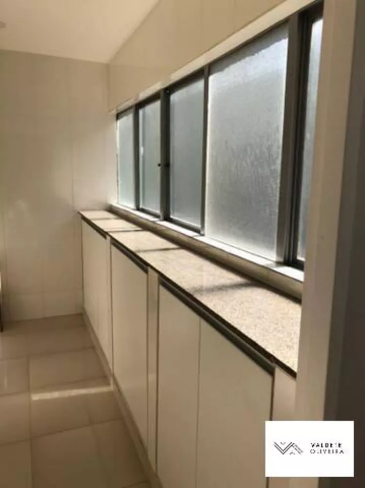 Apartamento à venda com 2 quartos, 50m² - Foto 2