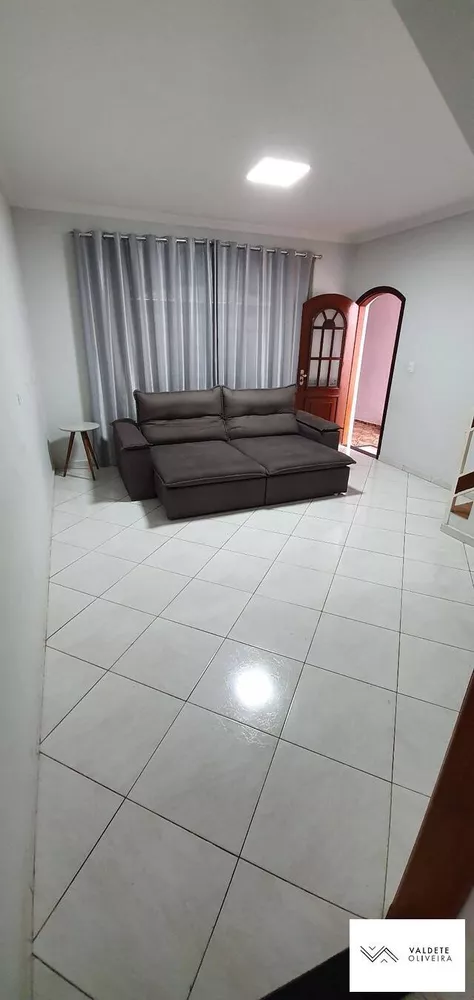 Sobrado à venda com 3 quartos, 179m² - Foto 2