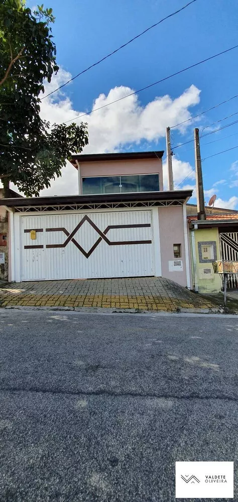 Sobrado à venda com 3 quartos, 179m² - Foto 1