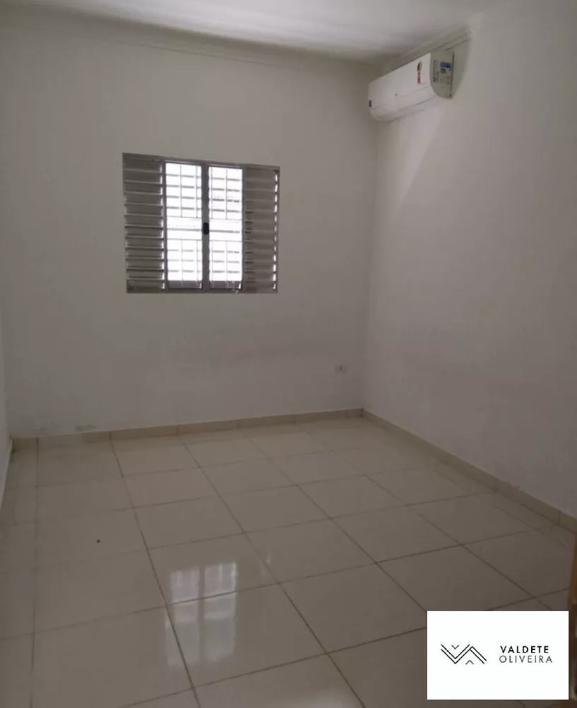 Casa à venda com 4 quartos, 175m² - Foto 3