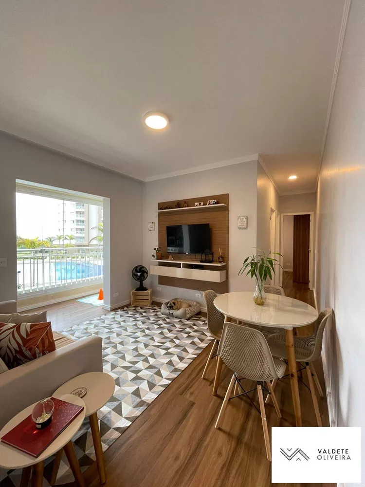 Apartamento à venda com 2 quartos, 55m² - Foto 1