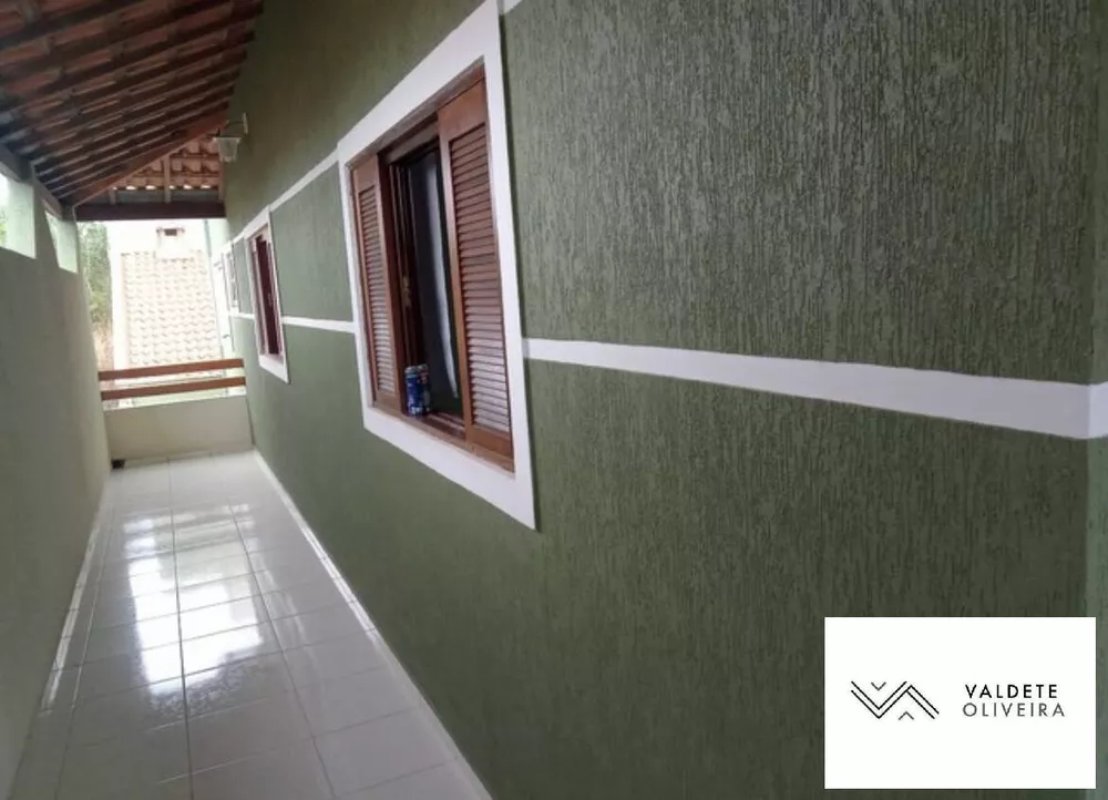 Casa à venda com 2 quartos, 125m² - Foto 1