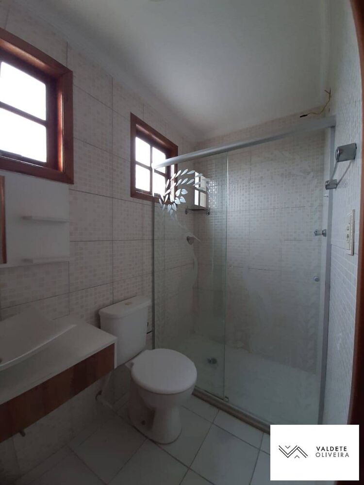 Casa à venda com 2 quartos, 160m² - Foto 4