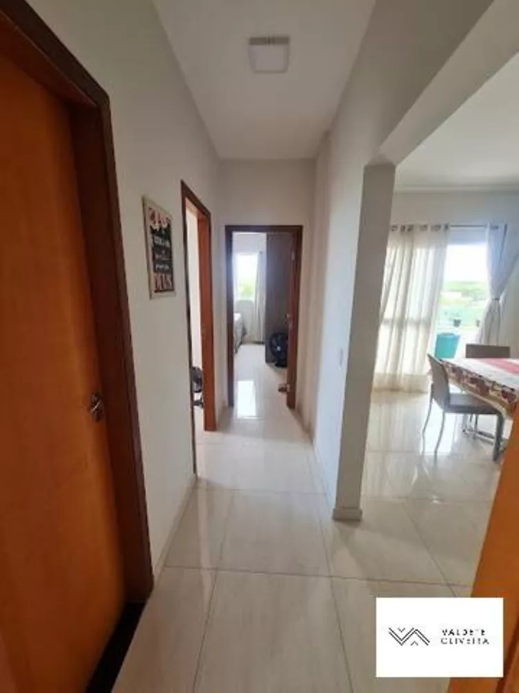 Apartamento à venda com 3 quartos, 111m² - Foto 3