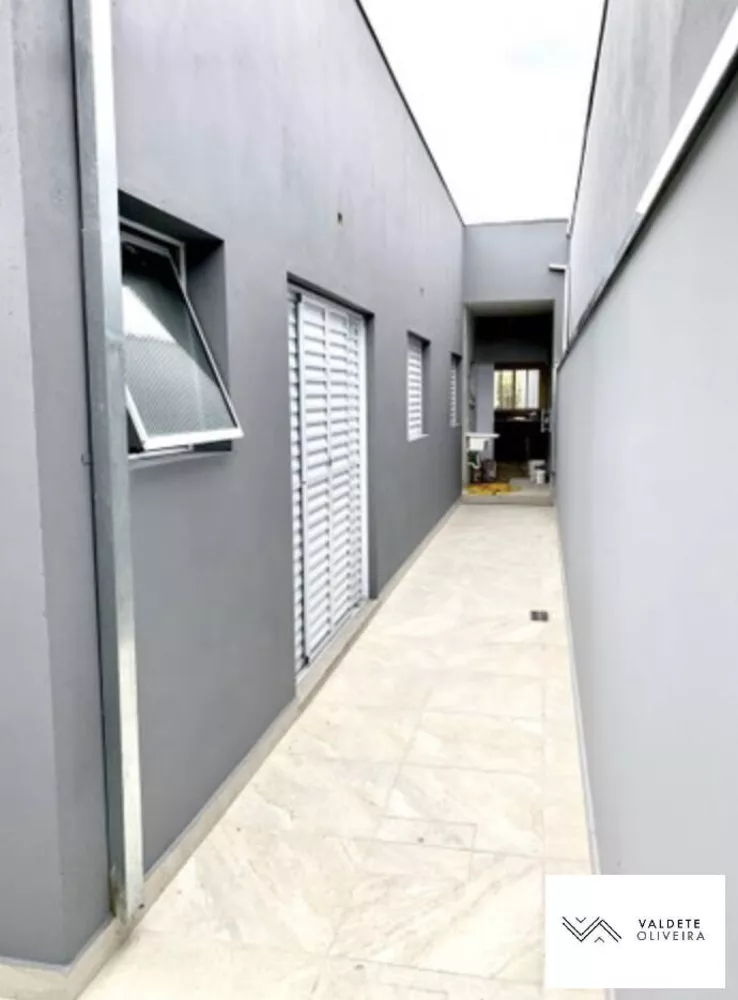 Casa à venda com 3 quartos, 94m² - Foto 2