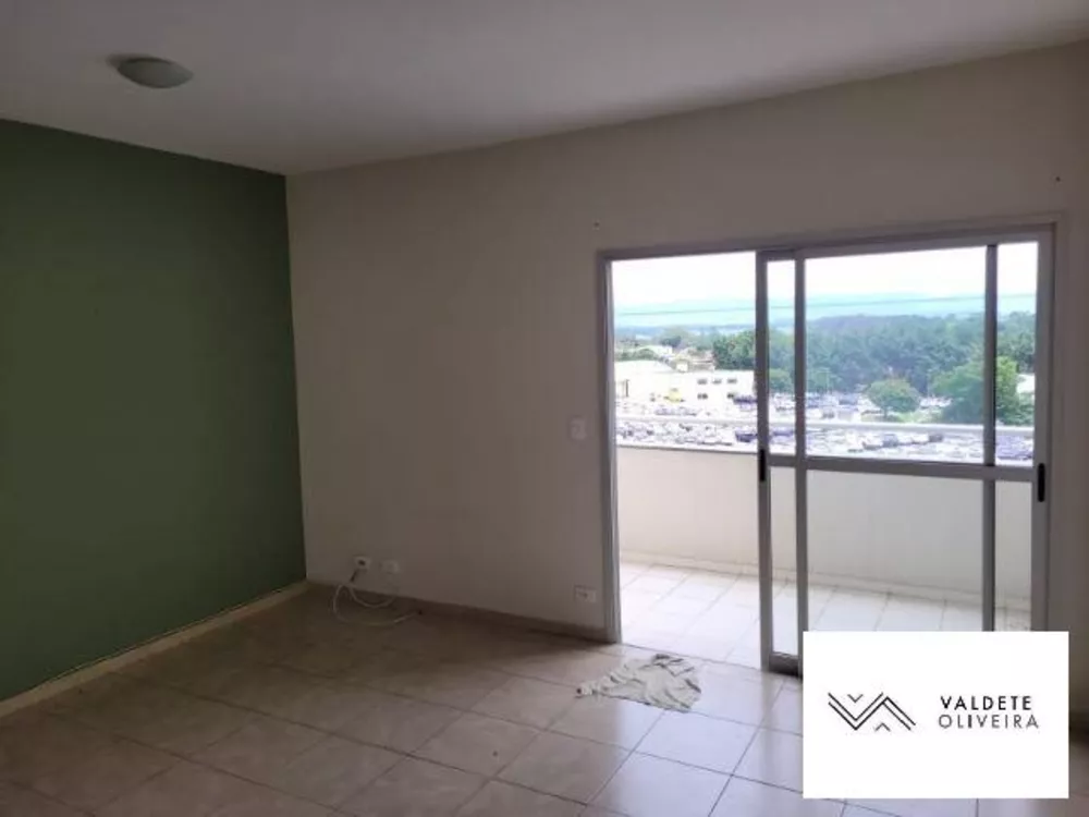 Apartamento à venda com 2 quartos, 70m² - Foto 2