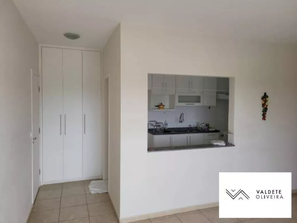 Apartamento à venda com 2 quartos, 70m² - Foto 3