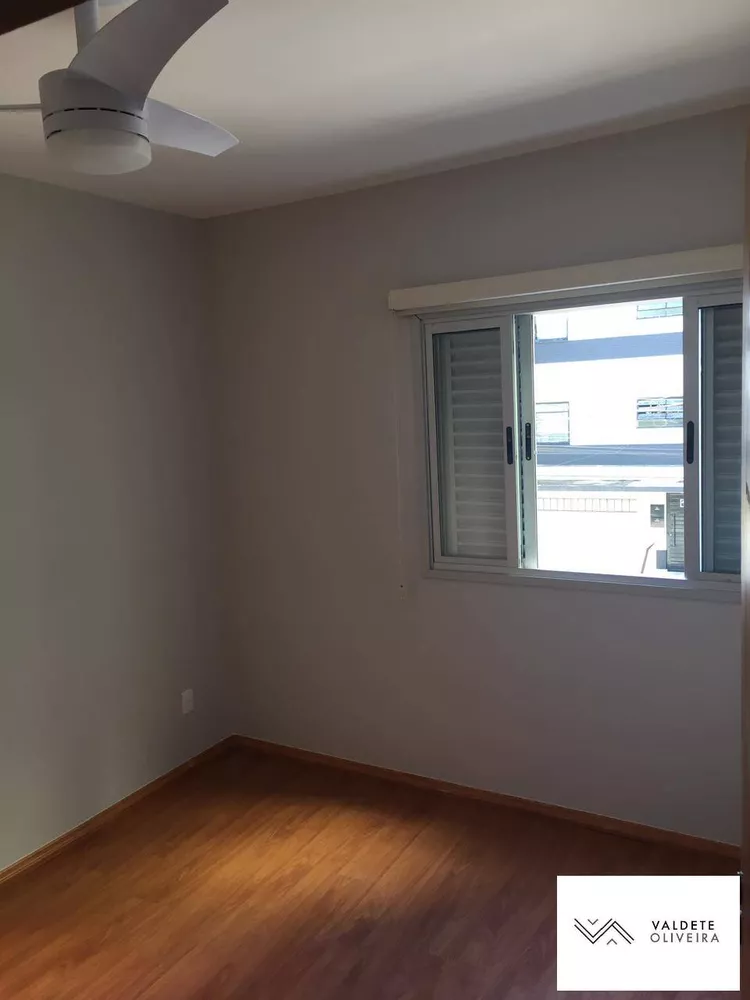 Apartamento à venda com 2 quartos, 75m² - Foto 3