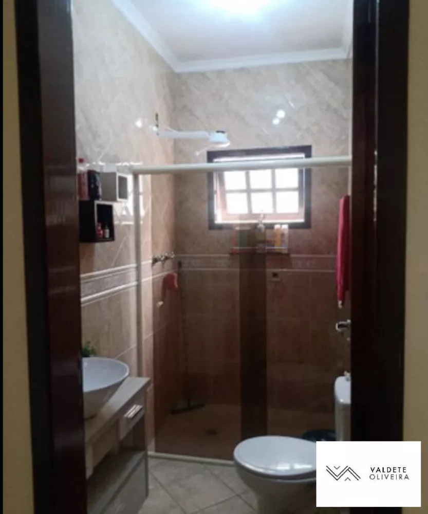 Sobrado à venda com 3 quartos, 220m² - Foto 2