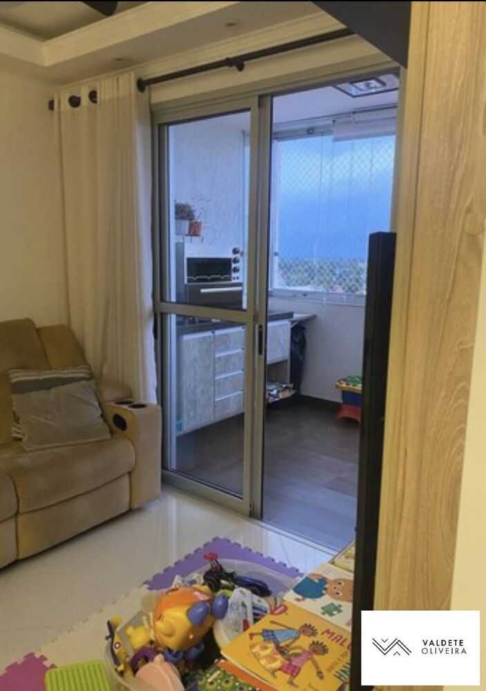 Apartamento à venda com 2 quartos, 66m² - Foto 2