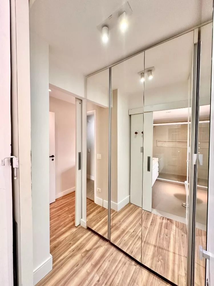 Apartamento à venda com 3 quartos, 150m² - Foto 3