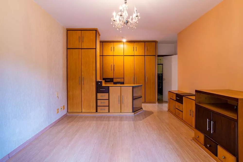 Casa à venda com 4 quartos, 330m² - Foto 3