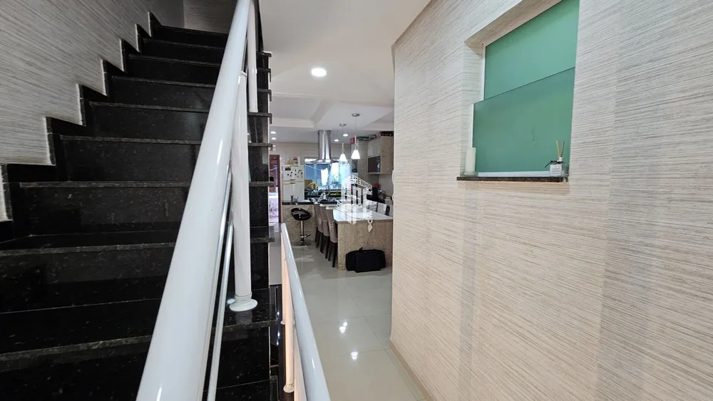 Casa, 3 quartos, 250 m² - Foto 2
