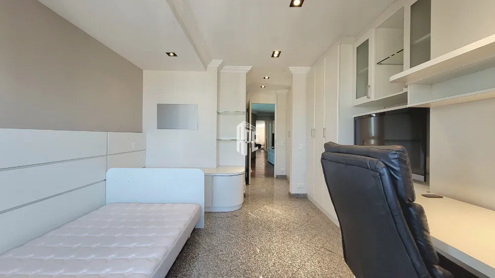 Apartamento, 3 quartos, 296 m² - Foto 3