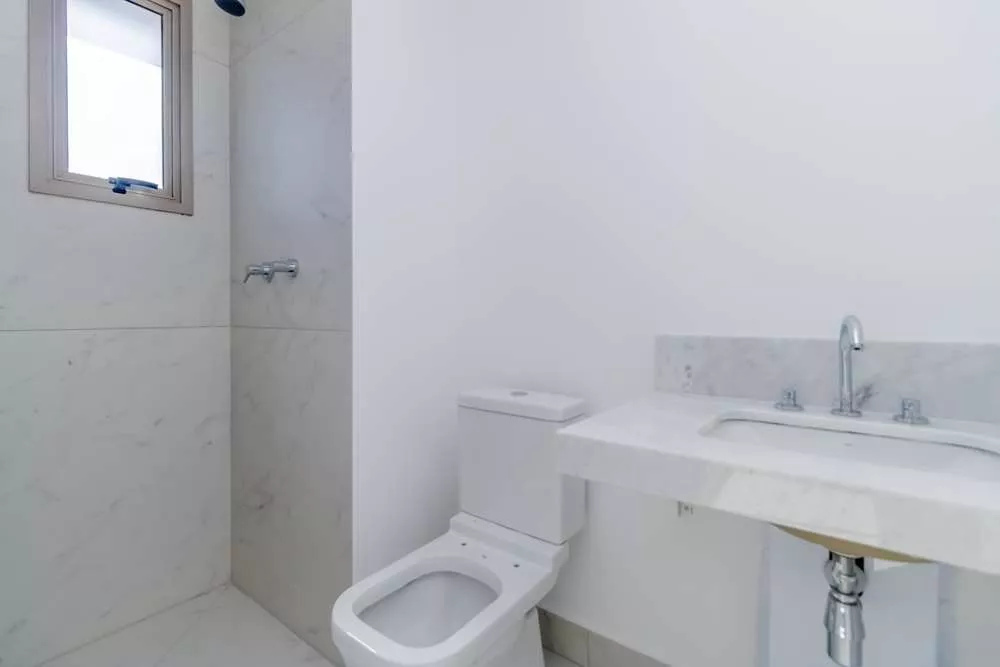 Apartamento à venda com 3 quartos, 146m² - Foto 2