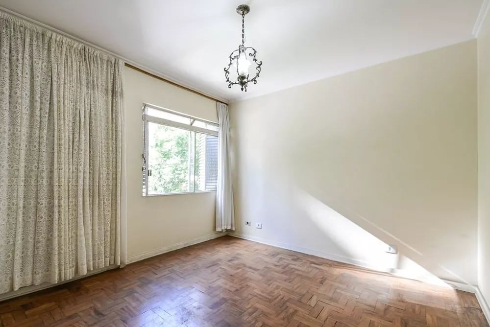 Apartamento à venda com 3 quartos, 160m² - Foto 2