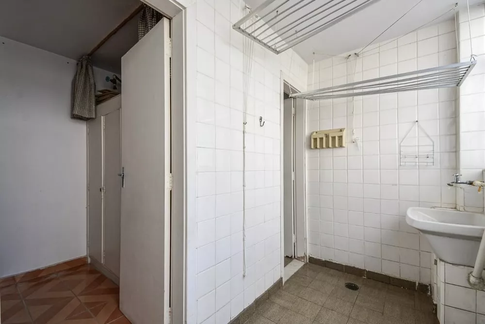 Apartamento à venda com 3 quartos, 160m² - Foto 4