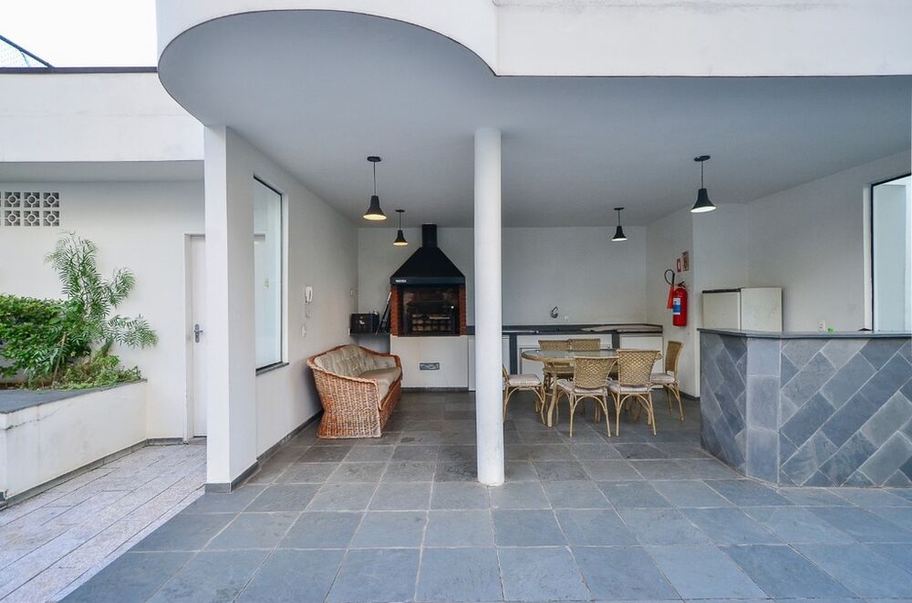 Apartamento à venda com 3 quartos, 250m² - Foto 2