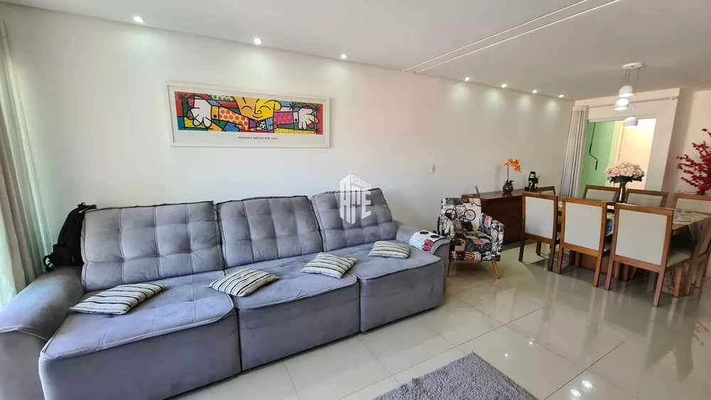 Casa à venda com 3 quartos, 199m² - Foto 4