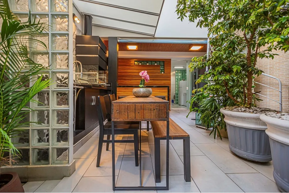 Casa, 5 quartos, 231 m² - Foto 2