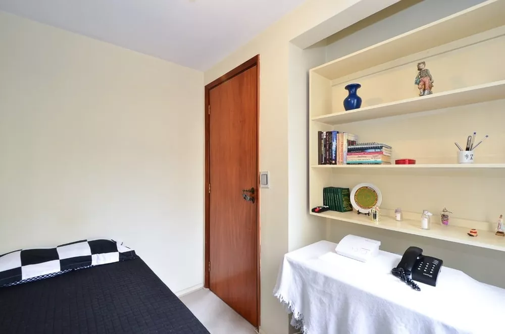 Apartamento à venda com 3 quartos, 72m² - Foto 2