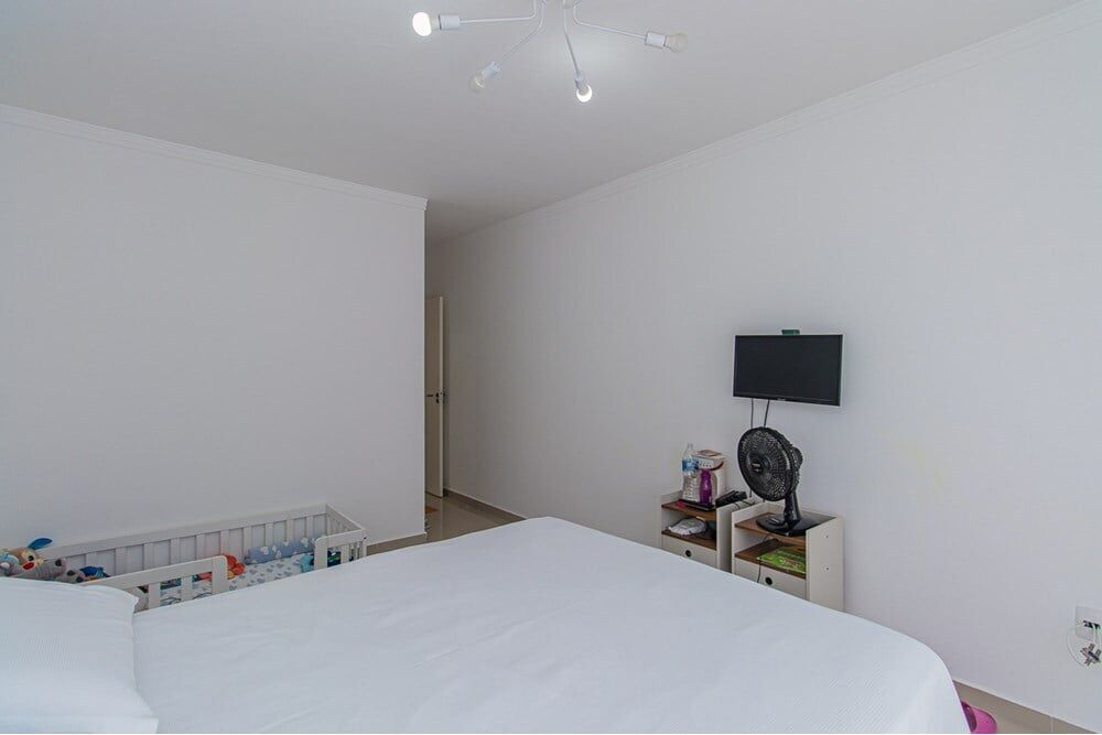 Casa à venda com 3 quartos, 161m² - Foto 8