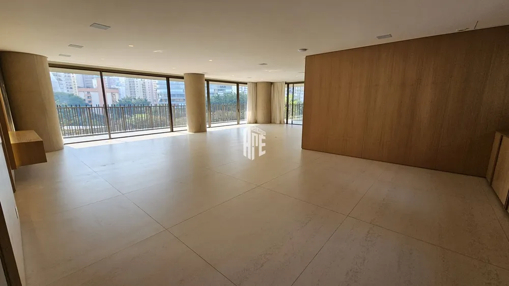 Apartamento, 4 quartos, 479 m² - Foto 1