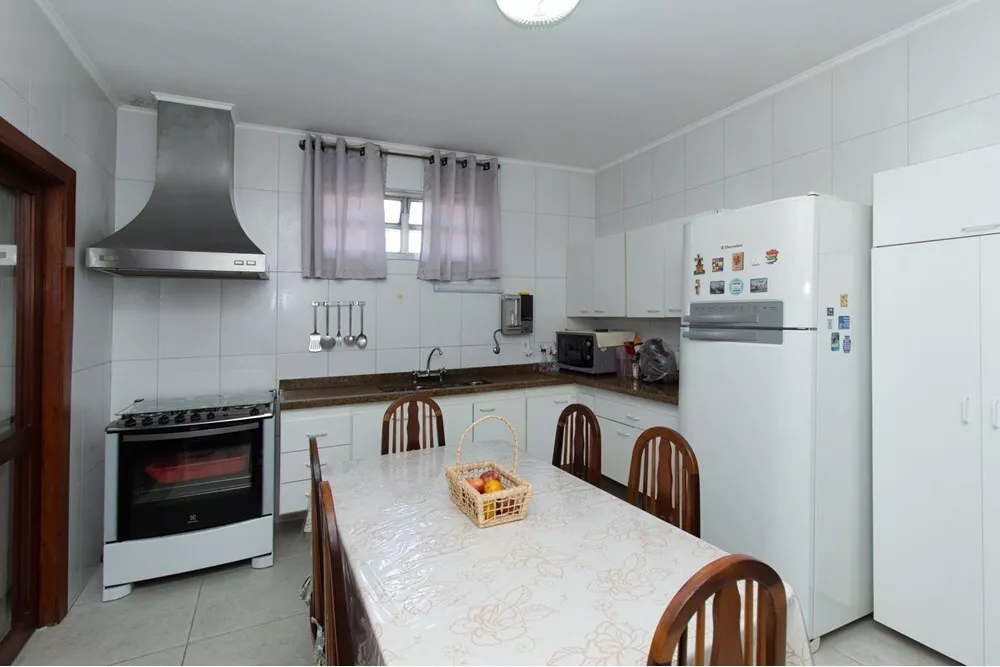Casa, 3 quartos, 154 m² - Foto 2