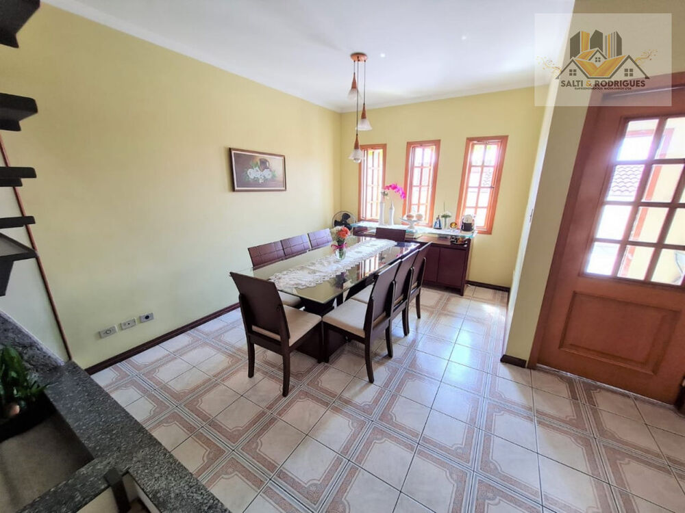 Casa, 4 quartos, 210 m² - Foto 4