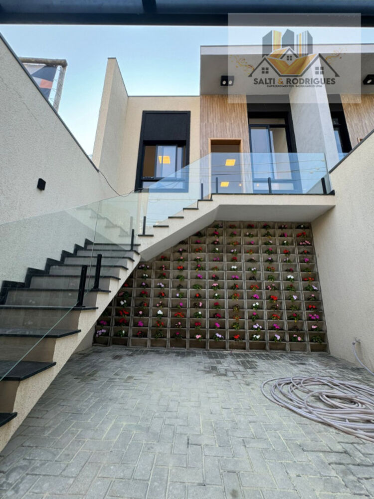 Casa à venda com 3 quartos - Foto 1