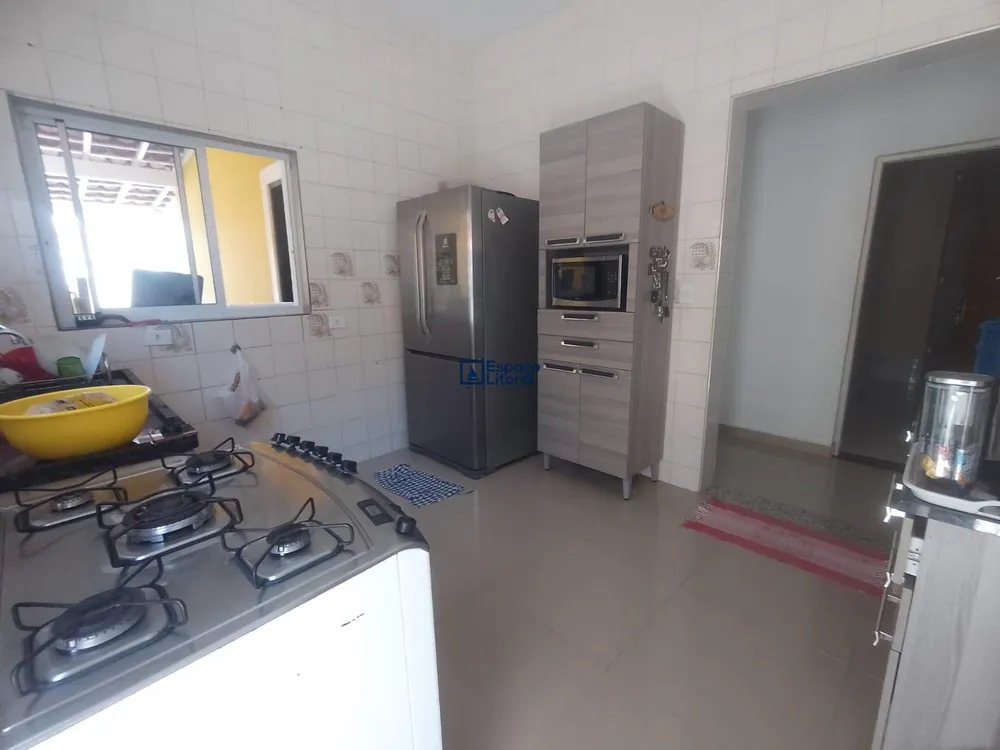 Casa, 3 quartos, 230 m² - Foto 1