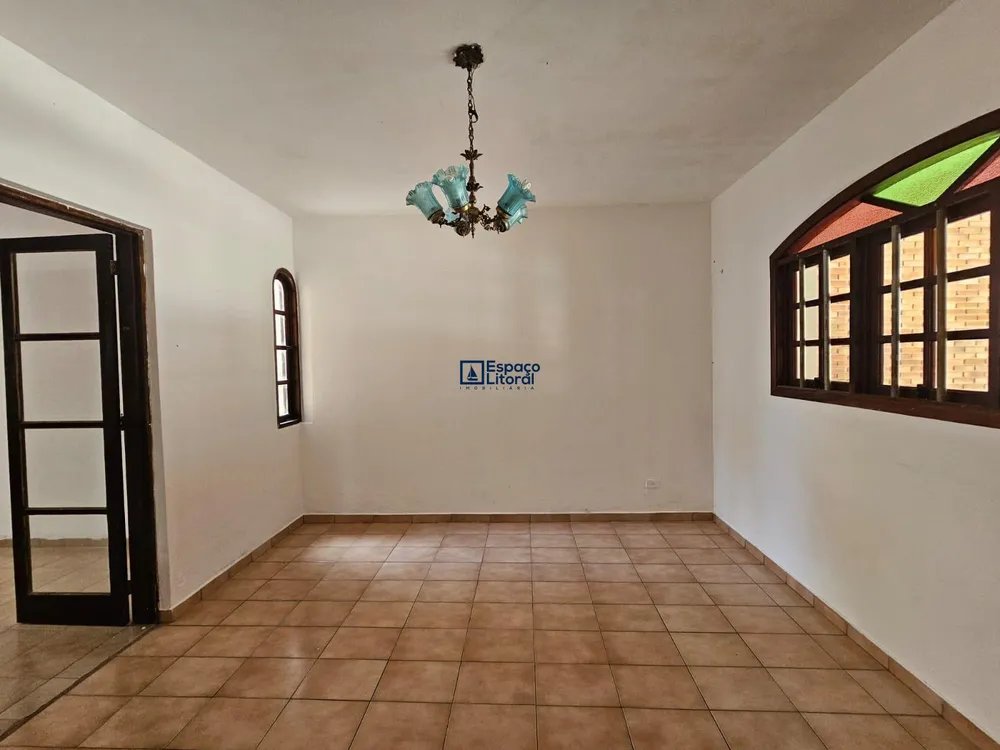 Casa, 5 quartos, 262 m² - Foto 2